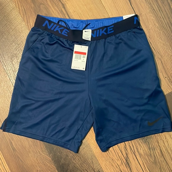 Nike dri fit shorts navy and black. - Picture 1 of 5